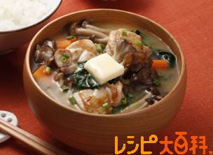 きのこと鶏の味噌バター絶品汁
